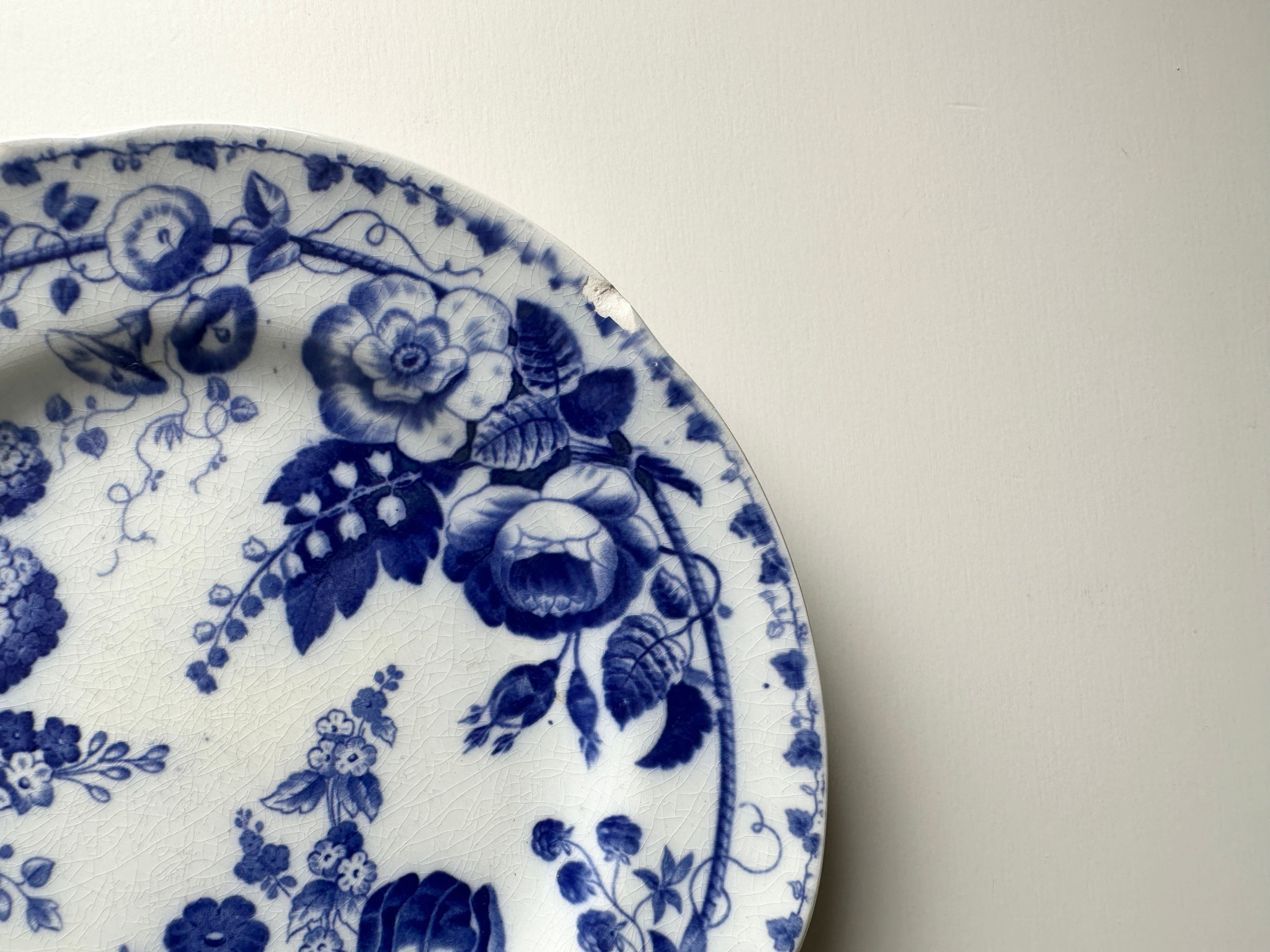 Creil et Montereau クレイユモントロー / “FLORA MUGUET” 鈴蘭の平皿