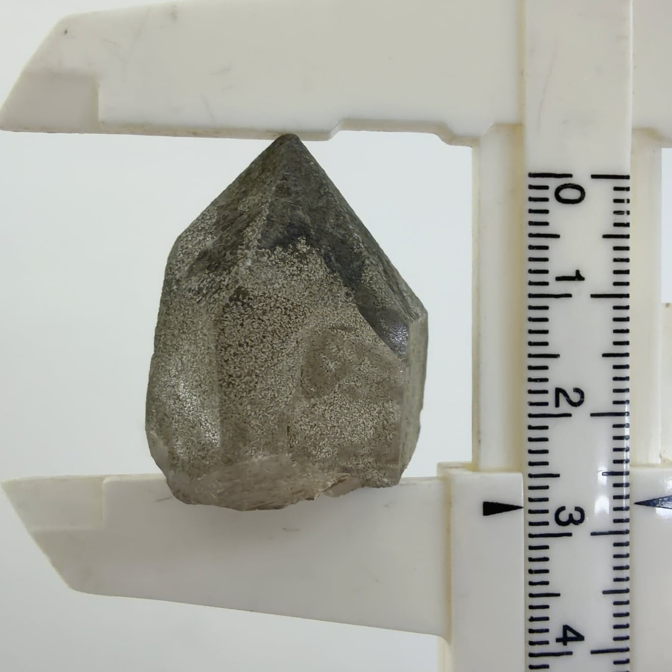 スモーキークォーツ 煙水晶 234g SQZ158 原石 天然石 パワーストーン ⌂[原石]スモーキークォーツ（煙水晶） | クリスタル・ワールド御徒町店