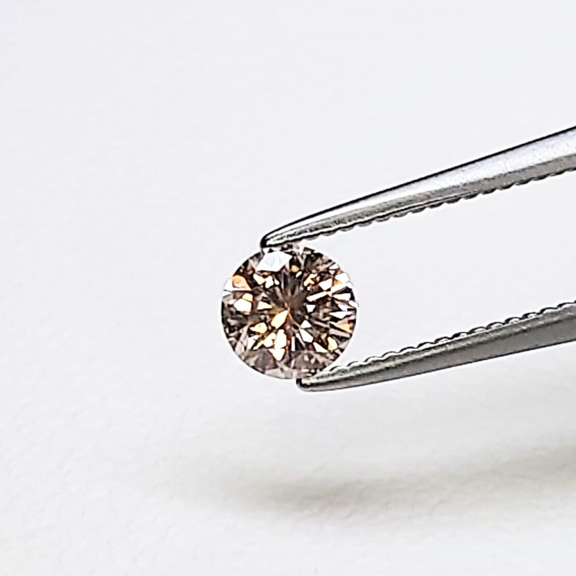 Fancy Light Brownish Pink 0.198ct SI-2 天然ピンクダイヤモンド 