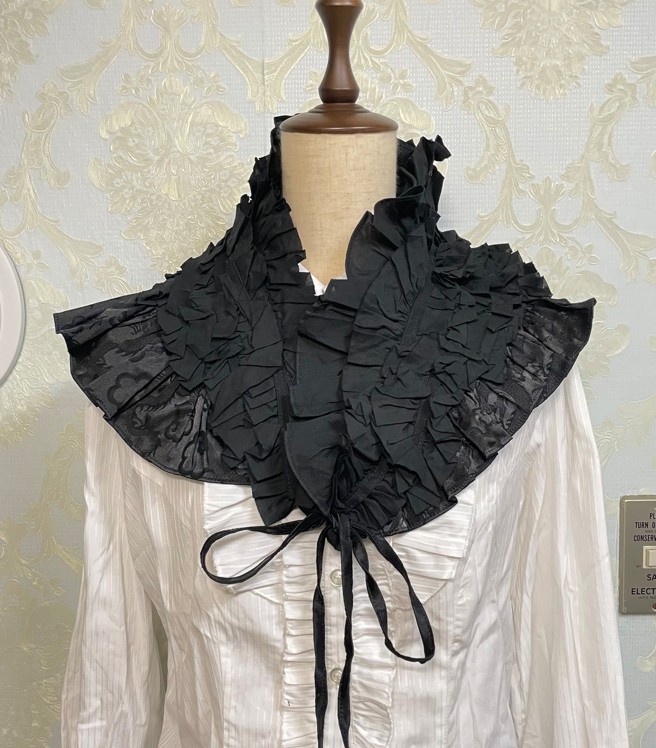 80%オフSALE(フリルネックカバー)