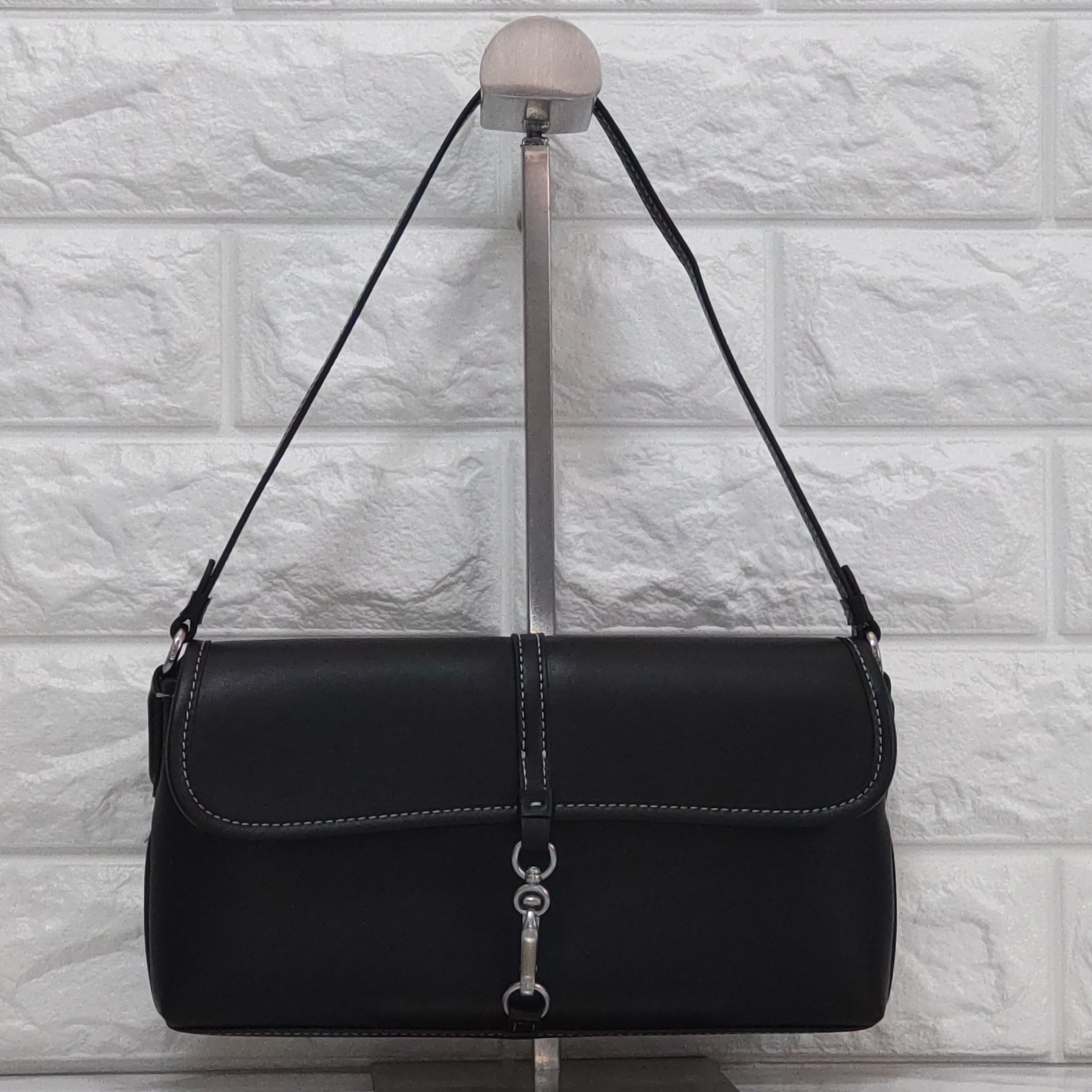 COACH コーチ ショルダーバッグ ハンプトンズ バッグ ブラック COACH コーチ ショルダーバッグ ハンプトンズ バッグ ブラック
