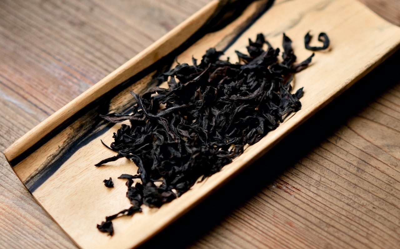 お茶職人張根生】大紅袍【Tea Master Zhang Gensheng】 Wuyi Rock Tea
