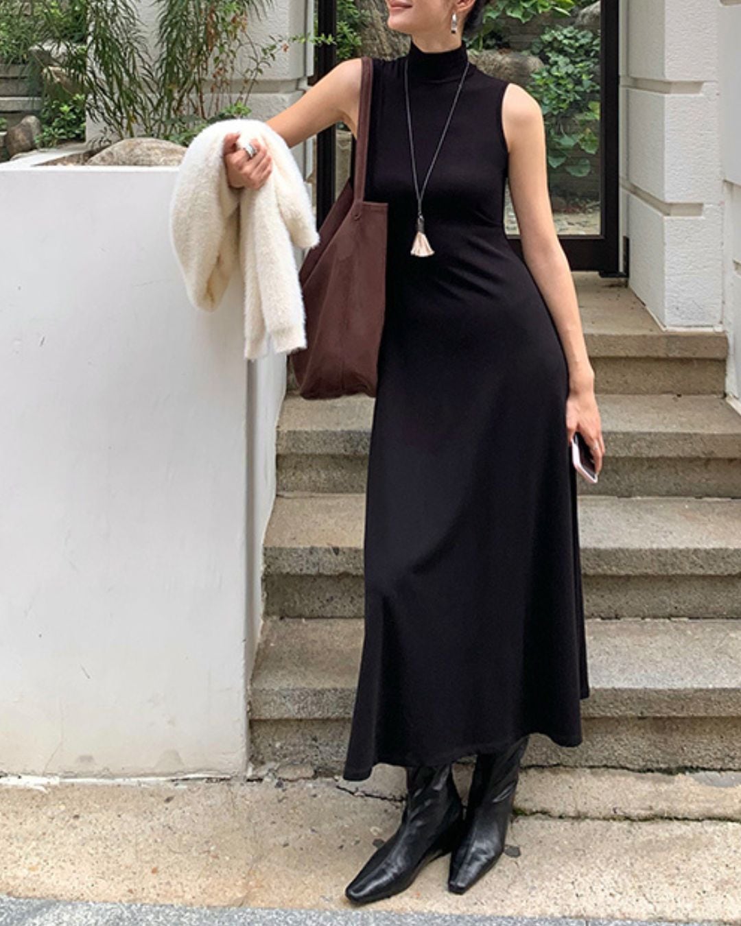 ハイネックノースリーブワンピース A25220