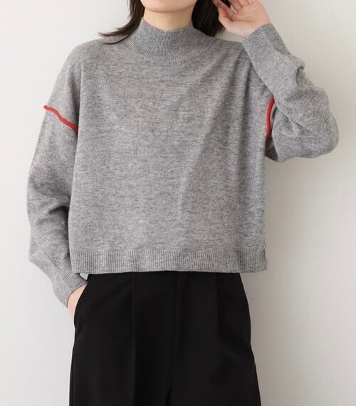 羊毛タートルニット