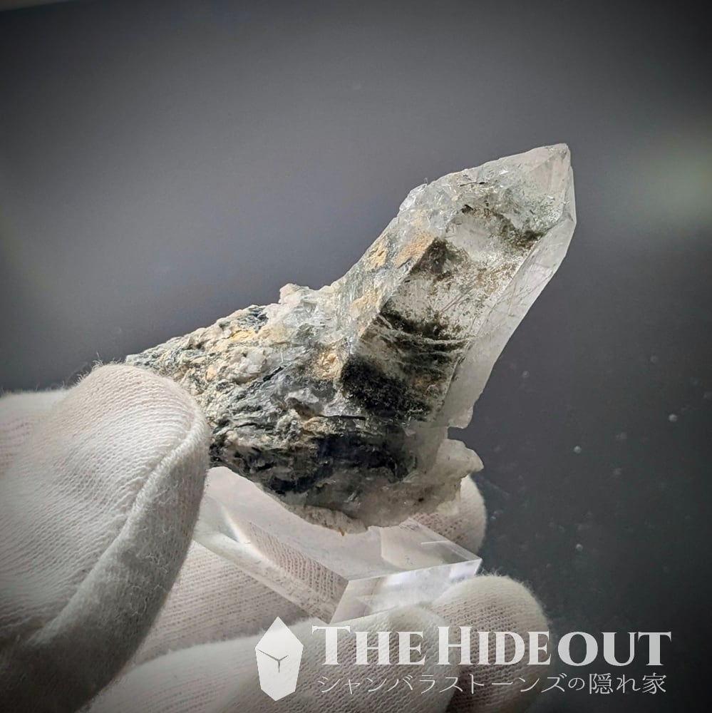 ヒマラヤ水晶オールドストック原石標本030 ジュビジュビ針金入ってい