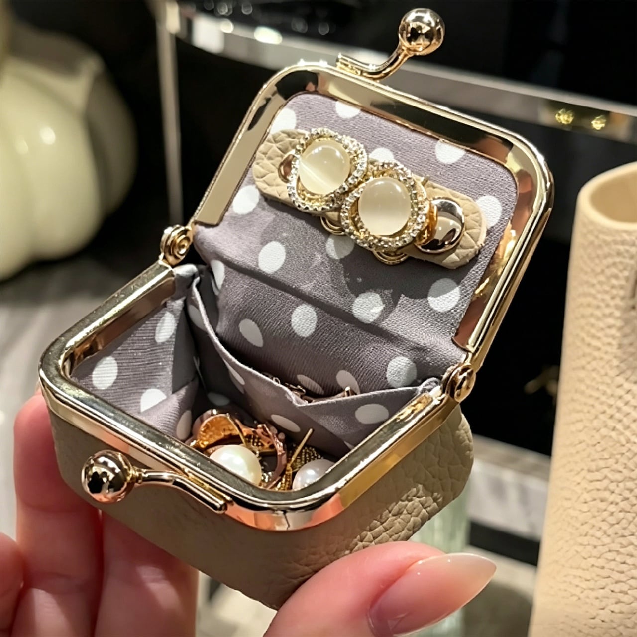 G70 .ミニ本革ジュエリーポーチ コンパクト アクセサリーケース リング