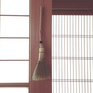 中津箒 〈枝のミニ手箒〉 吉田慎司