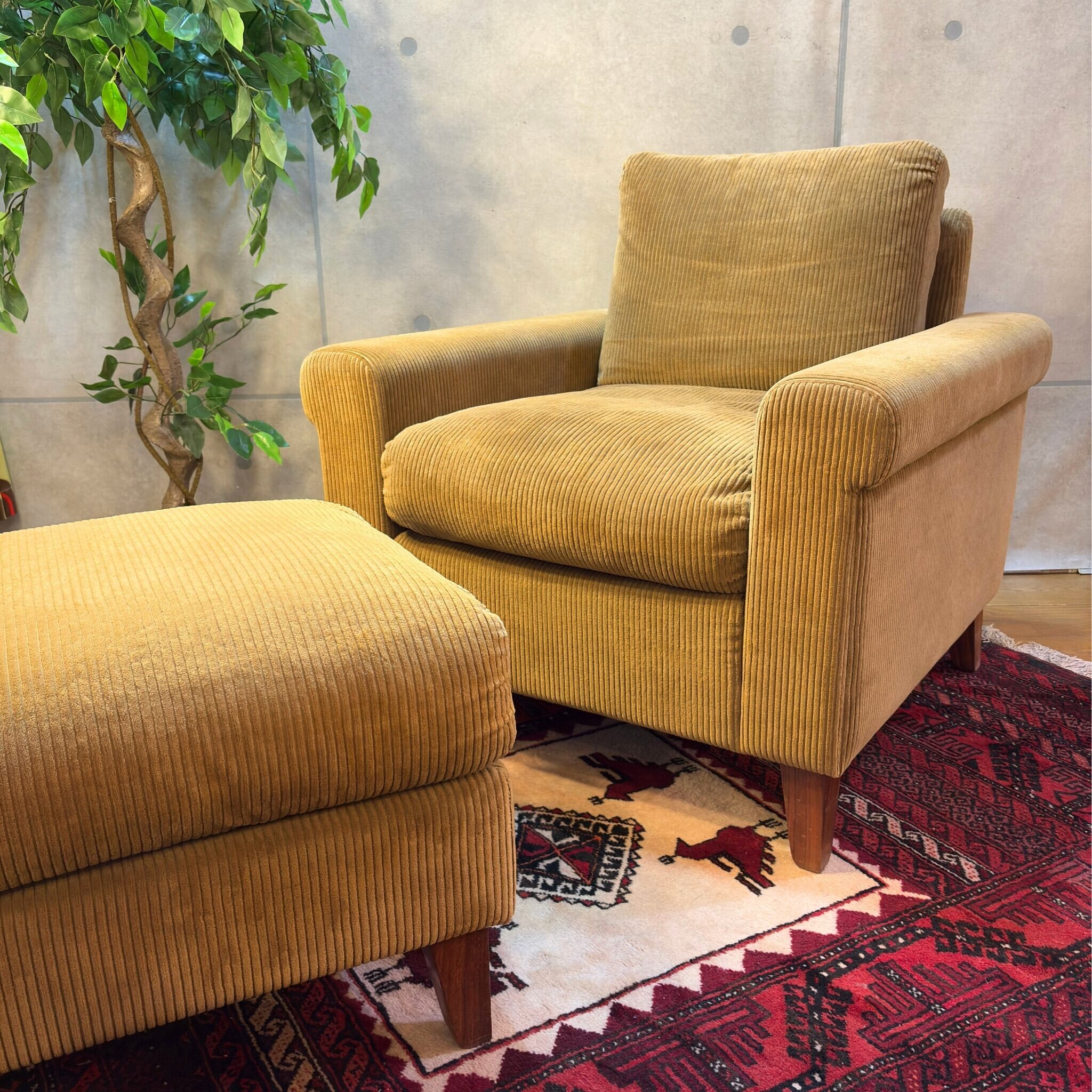 USED】TRUCK FURNITURE FK SOFA TRIM 1-SEATER & OTTOMAN SET (F-21
