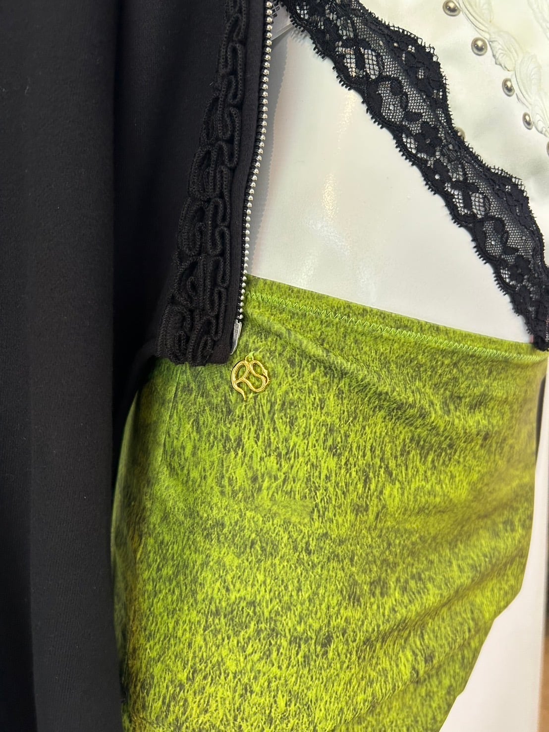 Nφdress X RoomSERVICE888 Grass print mini skirt