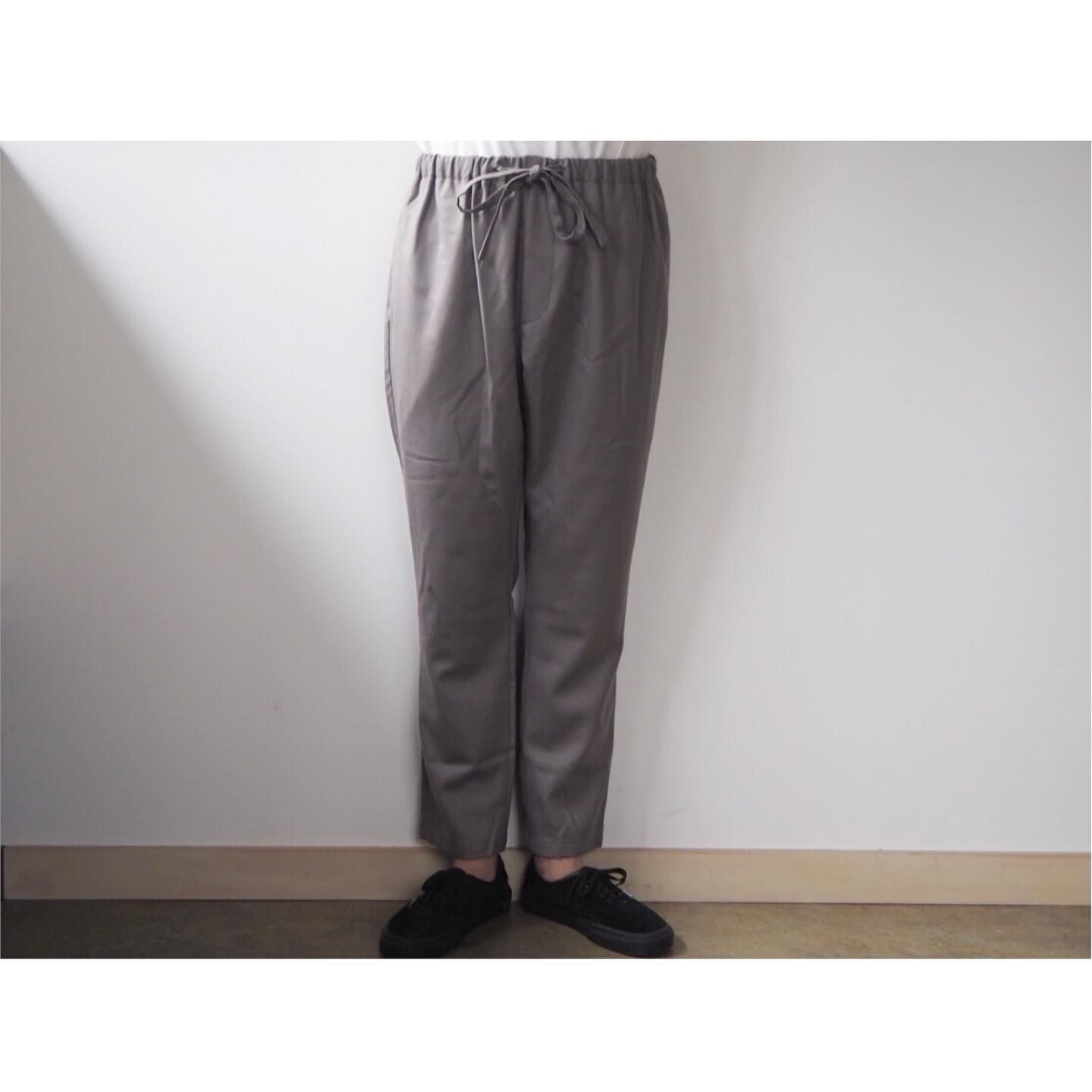 BASISBROEK (バージスブルック) 『BRAVO』Travel Wool Saxony Easy Pants | AUTHENTIC Life  Store powered by BASE