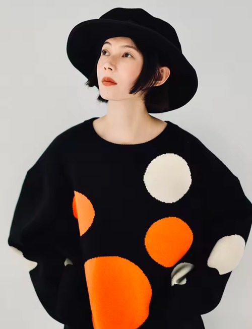 imakokoni　ドット柄ブラックカラーオリジナルトップス　213489