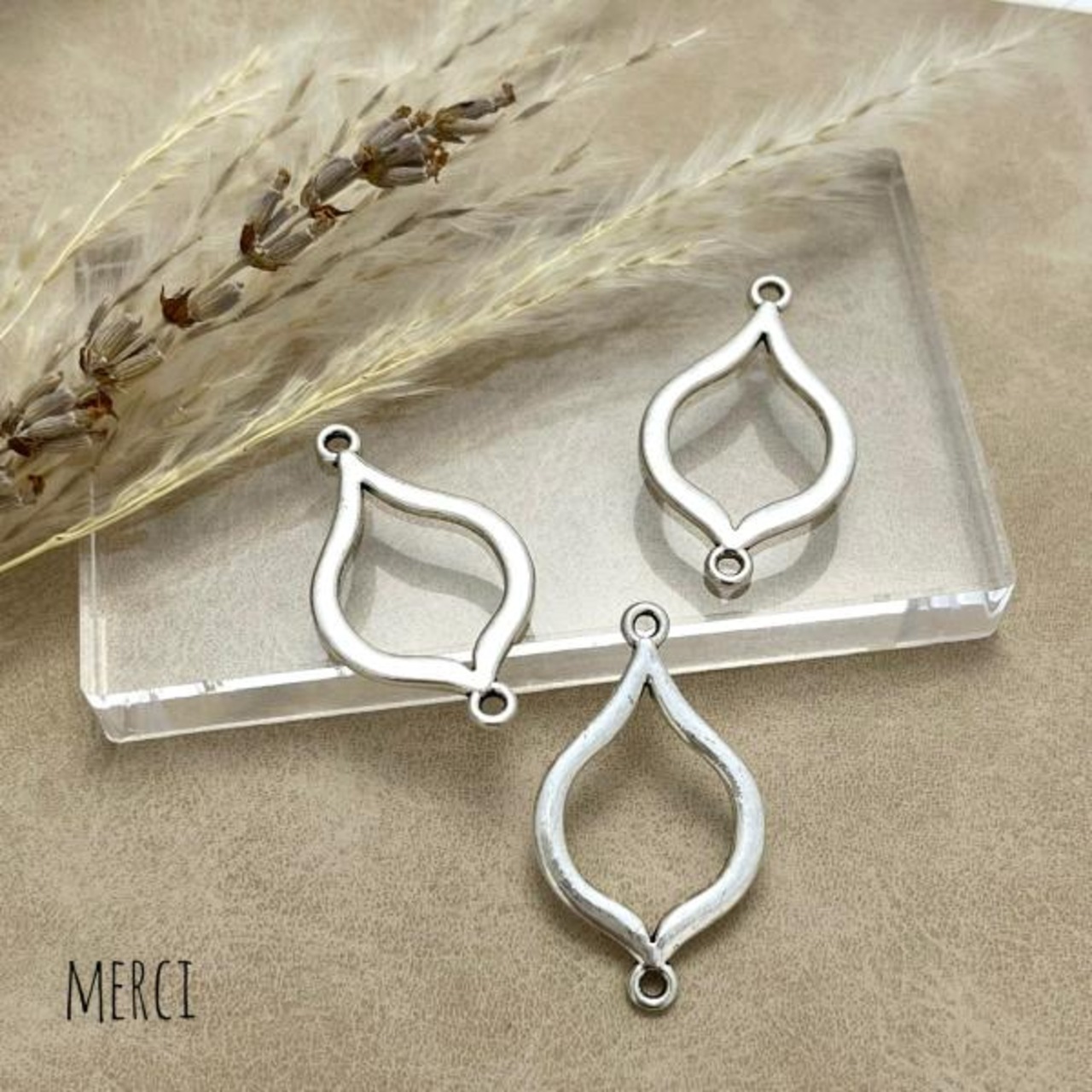 【2個】不規則/上下カン幾何学/モロッカン/しずく/空枠/フレーム/アンティークシルバー