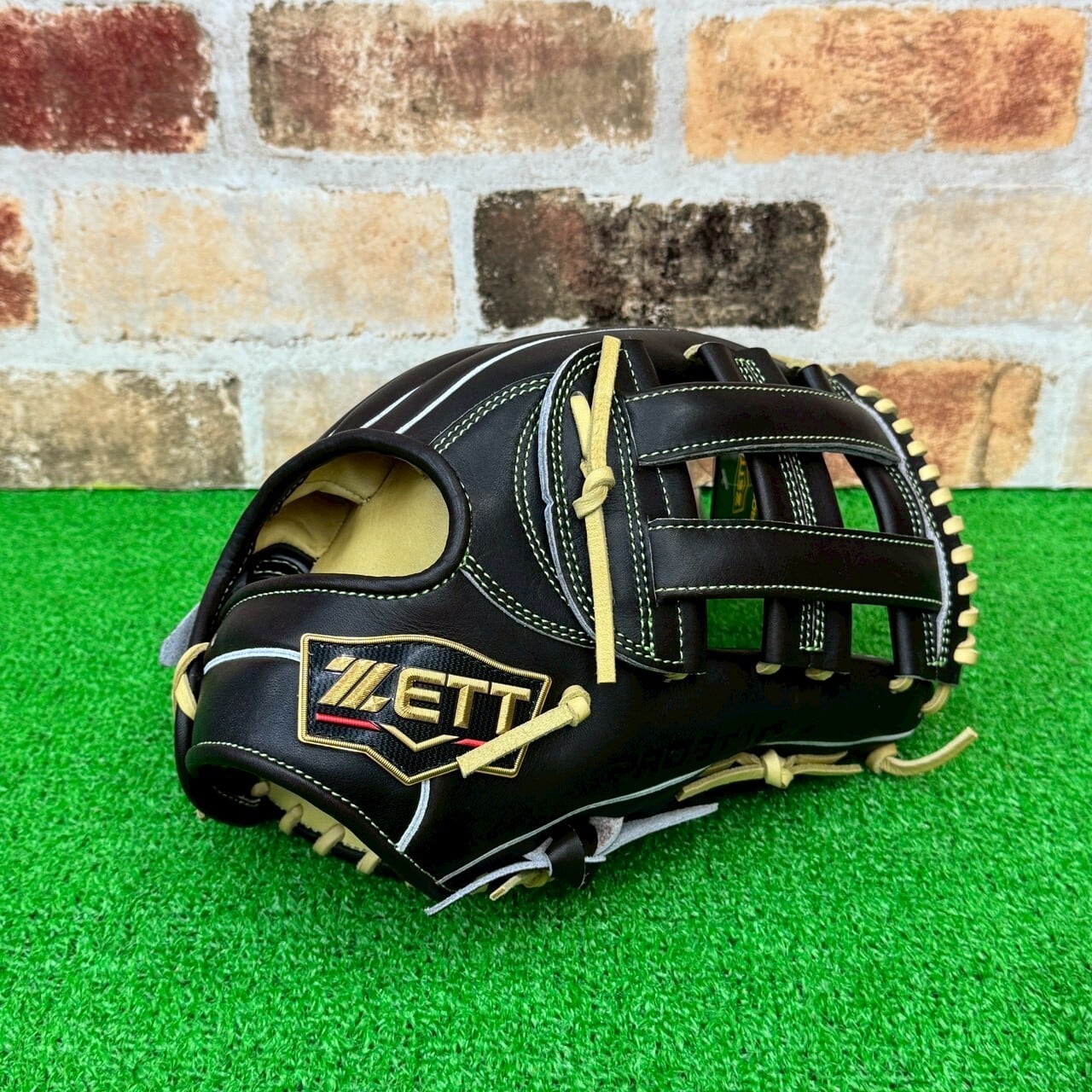 Asura (アシュラ) 硬式投手用オーダー品(29.0cm)　新品未使用 バンダイスポーツ バンスポオンラインストア