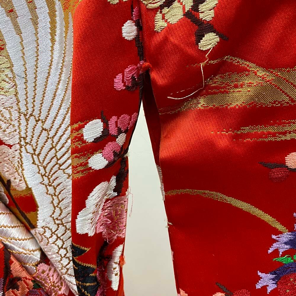 色打掛 正絹 鶴 刺繍 金 赤 打掛 Mサイズ 裄65.5 花嫁衣裳 婚礼 リサイクル 中古 ブライダル ウエディング 着物 3985 色打掛 正絹 鶴 刺繍 金 赤 打掛 Mサイズ 裄65.5 花嫁衣裳 婚礼