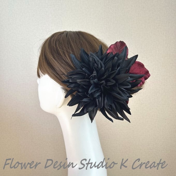 黒いダリアとボルドーの葉っぱのヘッドピース 黒 ブラック