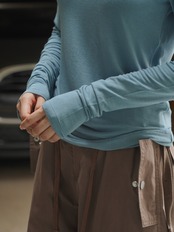 レディース バックレスニットトップス スリムフィット 長袖