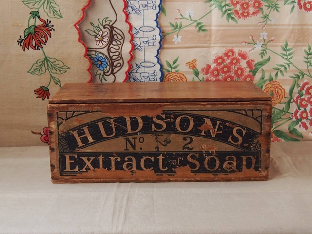 イギリスアンティーク　木箱　HUDSON'S SOAP