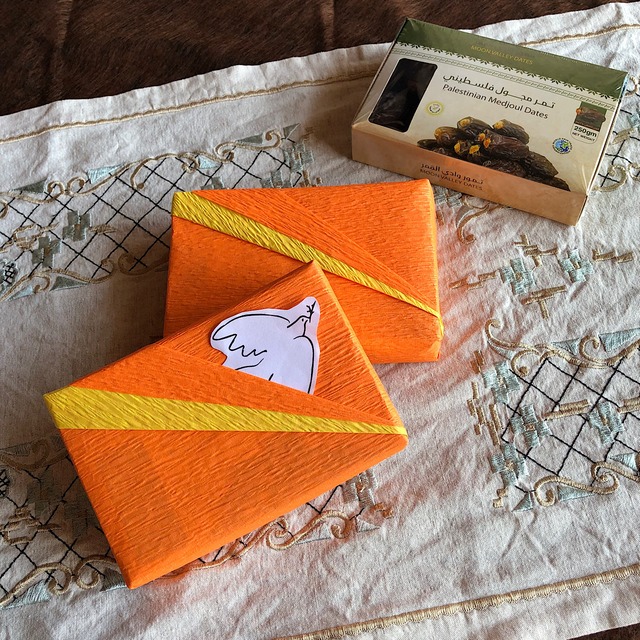 パレスチナ産マジョール・デーツ（種あり）【民際協力のパルシックから】2025年度産