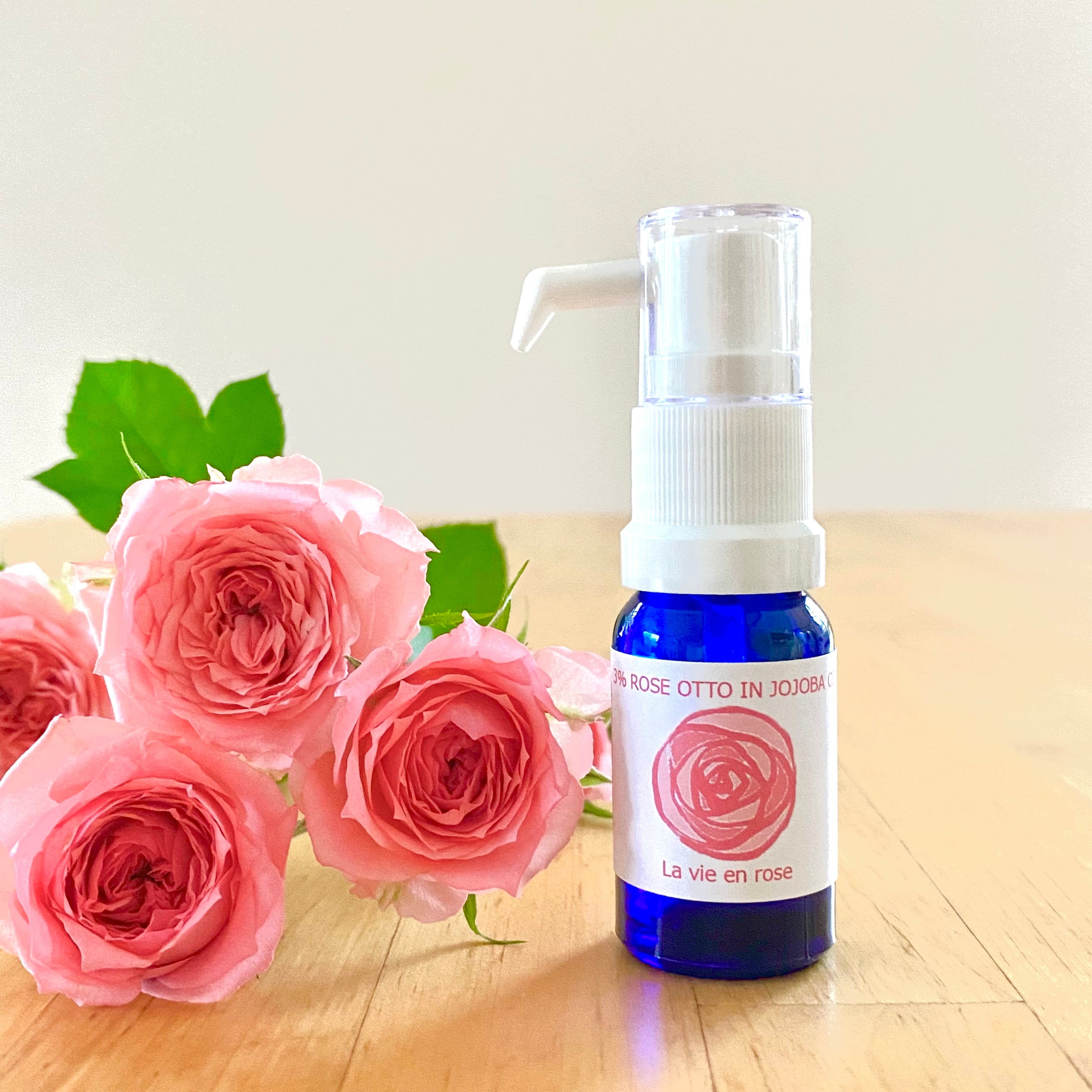 ローズ　精油　10ml 送料無料】ダマスクローズ精油（10ml）｜100%天然精油