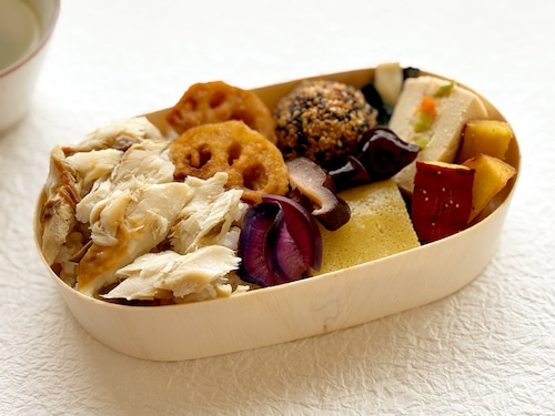 焼きサバほぐし弁当