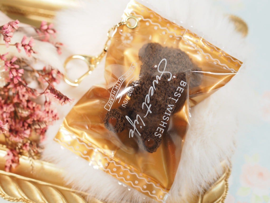 くまさんチョコキーホルダー お口隠したVer