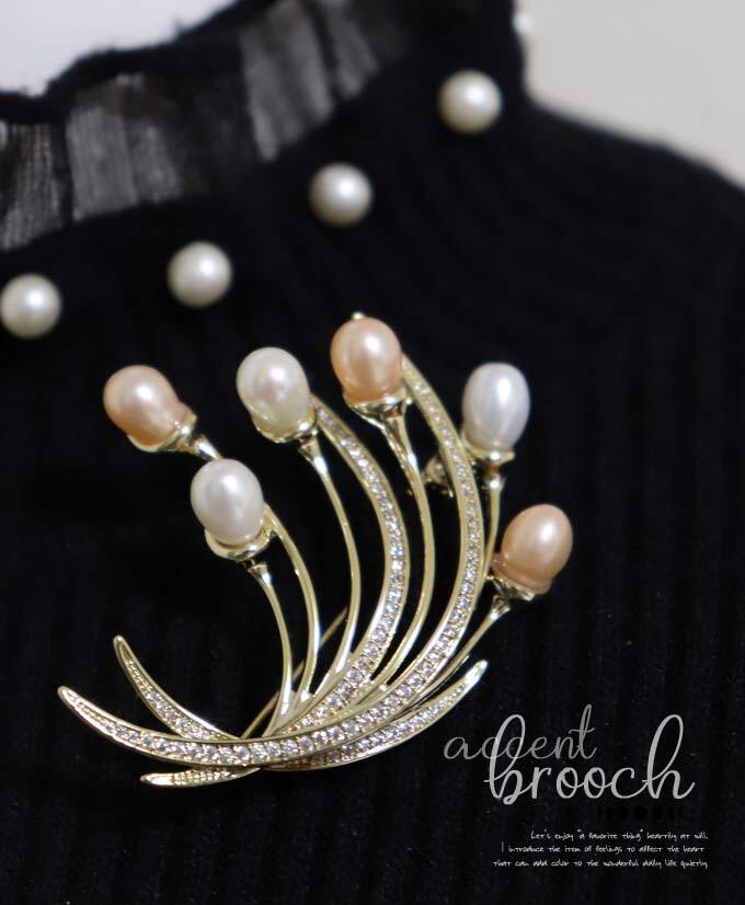 DEAE パール ビジュー 花 /ブローチ/煌めくブローチ/金/ゴールド/上品/コサージュ/フォーマル/卒業式/入学式/卒園式/入園式/発表会dz10138