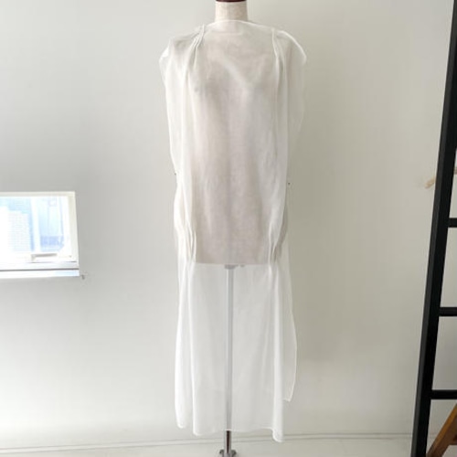 Smoke square dress (white)