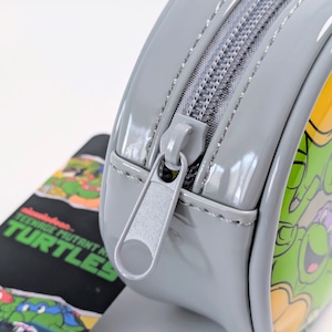 ⚡️海外限定‼️⚡️【 Teenage Mutant Ninja Turtles( ティーンエイジ・ミュータント・ニンジャ・タートルズ ) 】TMNT カラビナ CLEAR POUCH ( カラビナクリアポーチ ) カラビナキーホルダー / 小物入れ / コスメポーチ 〚アメリカン雑貨 アメトイ〛