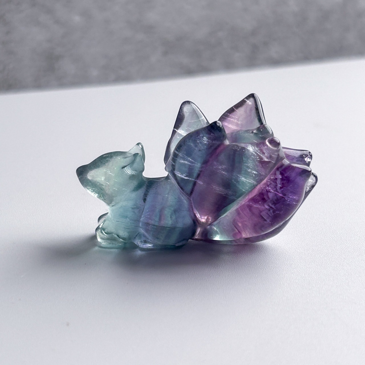 フローライト きつね(九尾)01 カービング * Fluorite * 天然石