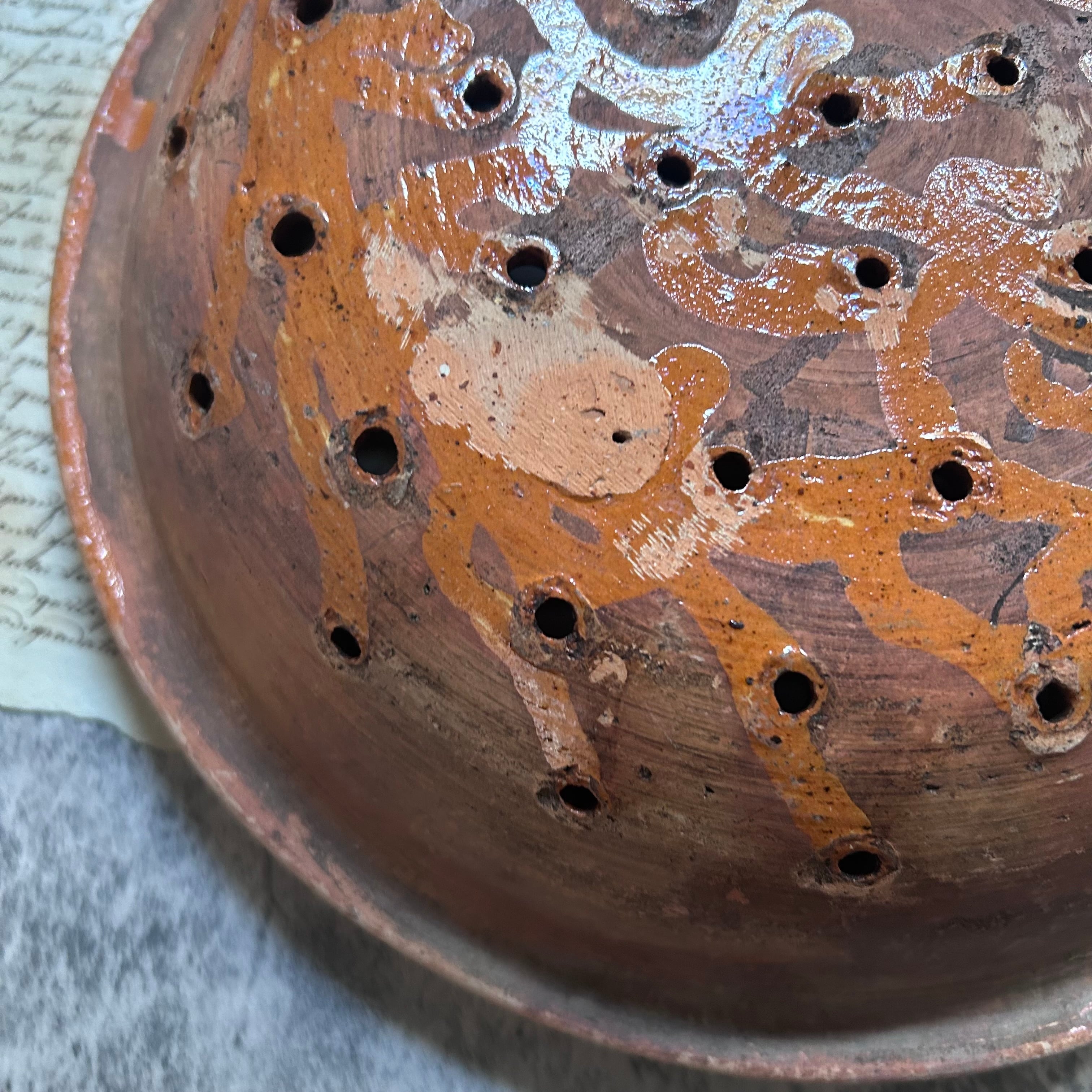 南仏 テラコッタ 深い穴あきボウル フランス アンティークプレート