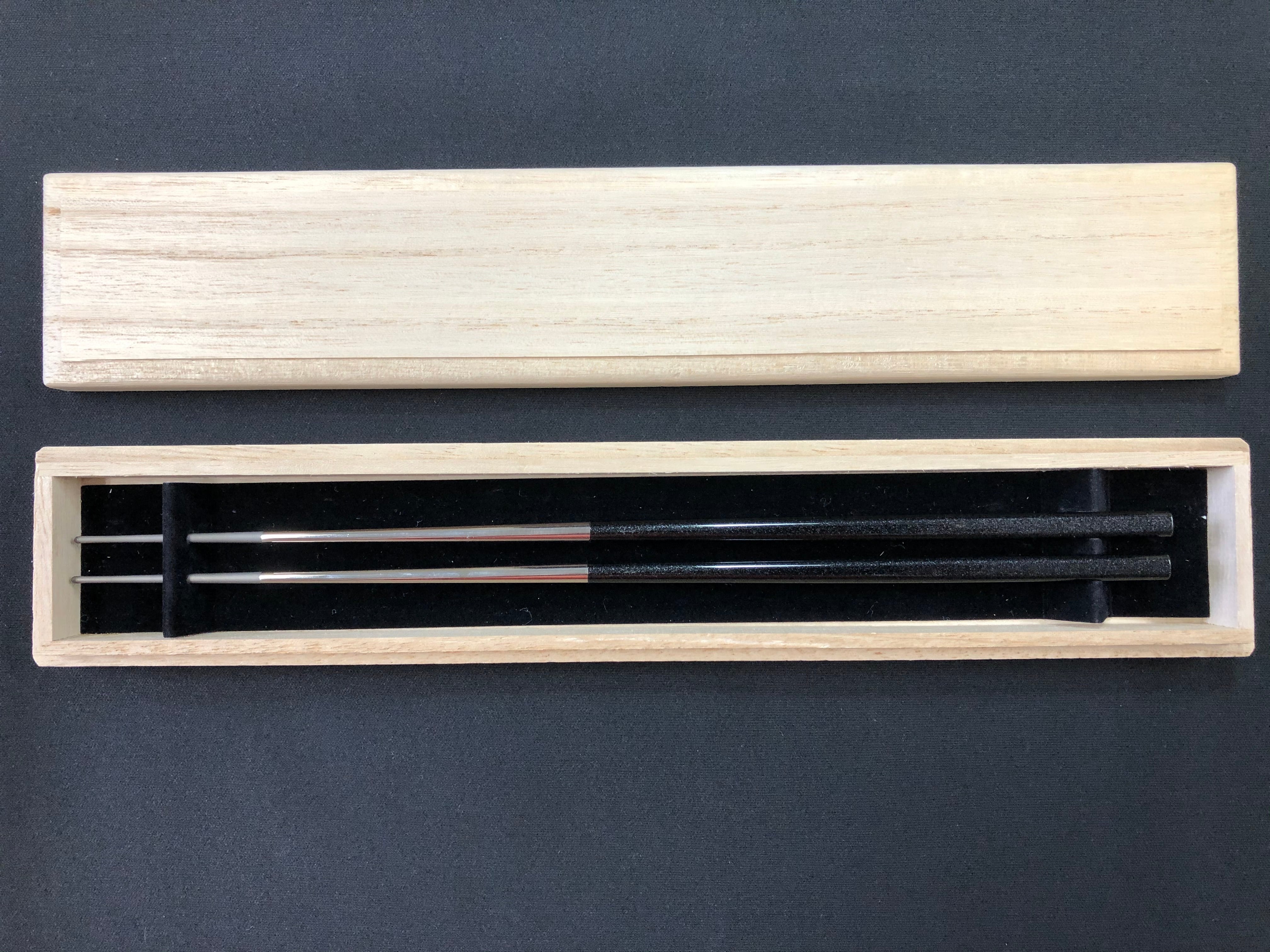 日本製 チタン箸（塗装）つや有り【桐箱付き、贈り物やキャンプ用にも