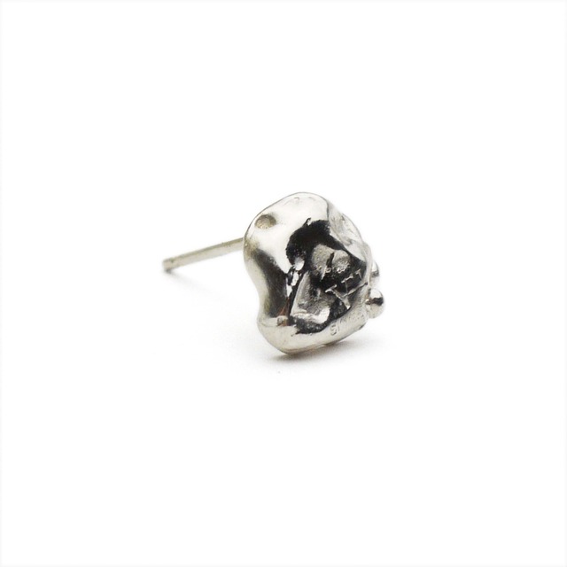 【片耳】VUP-10 "depth" pierced earring - medium B - SV