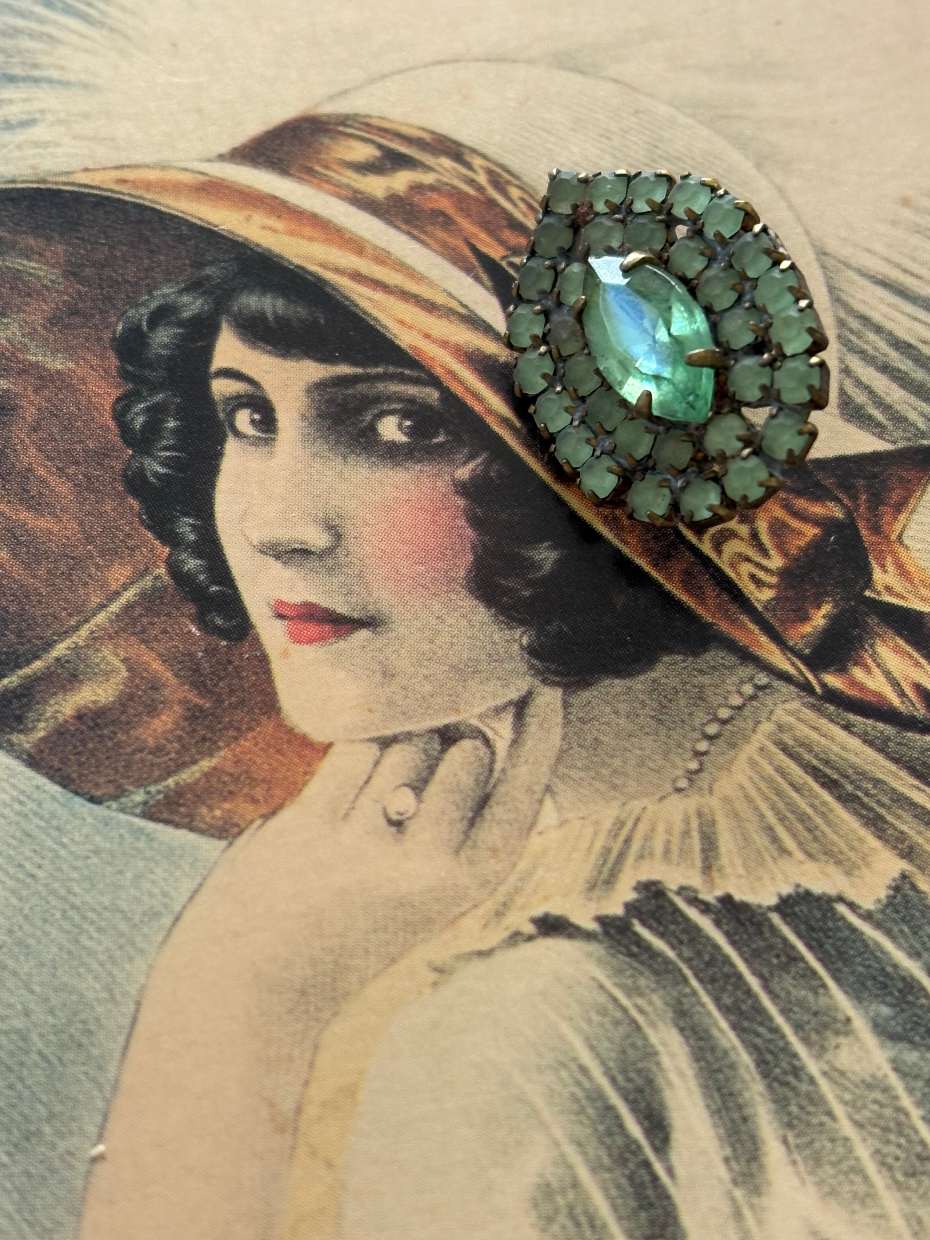 22mm×15mm チェコ アンティークボタン ガラスボタン メタル グリーン アクセサリーパーツ デコレーション材