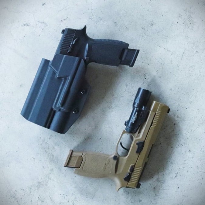 Sig P320 M17 ＋ X300U ライト用 (左用) | 六七五 -ミリタリー