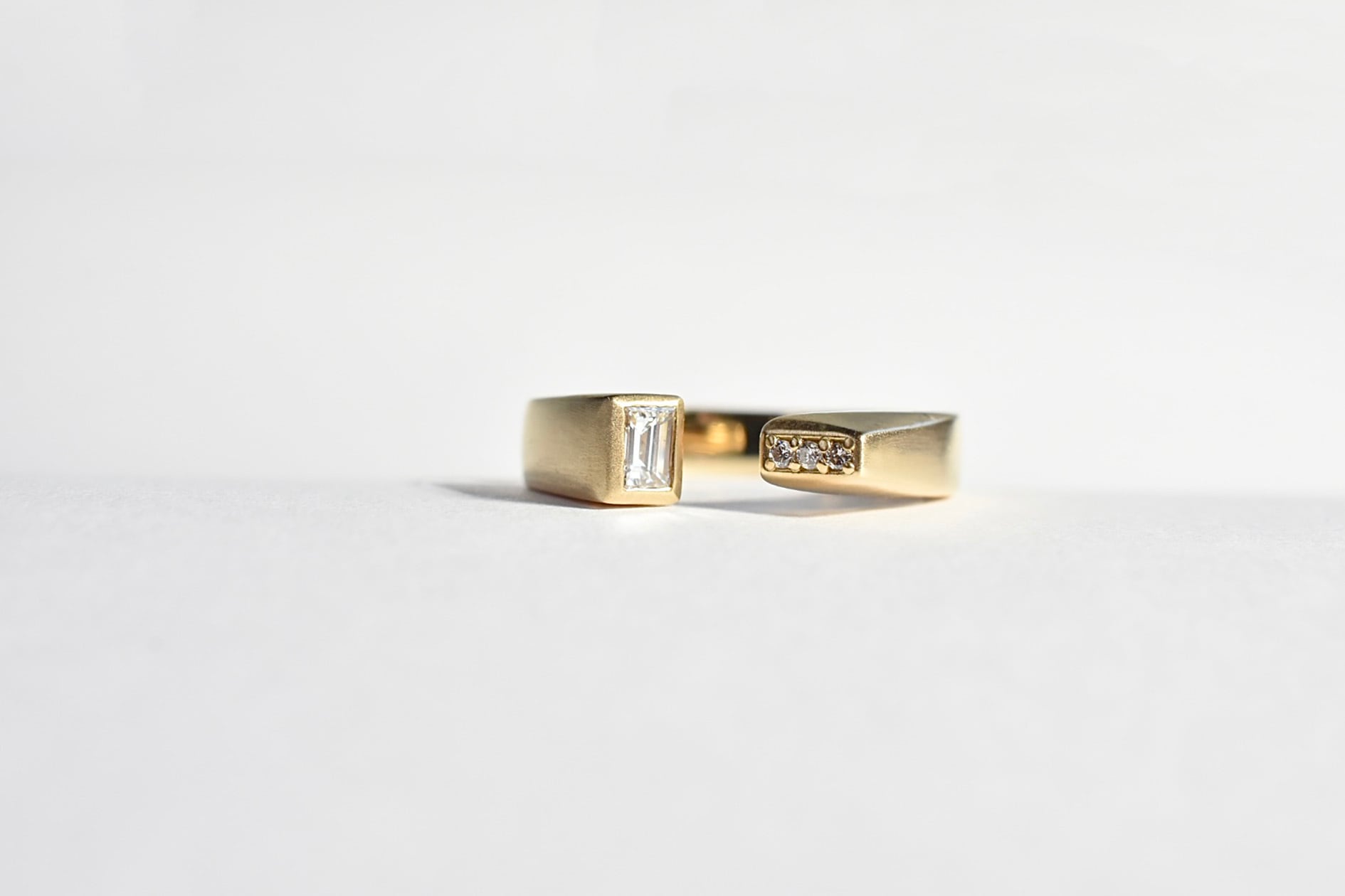 ダイヤモンドリング  0.15ct / 0.02ct K18YG