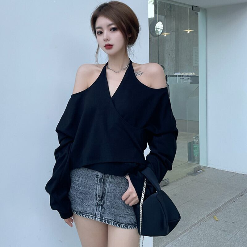 ホルターオータムルーズ薄手ブラックセーター ロング 大人ガーリー スウィート キュート カジュアル 秋物 オフショルダー ガールズファッション65186659377