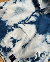 【数量限定販売】 裏起毛藍染めタイダイショート丈フーディー 雪だるま