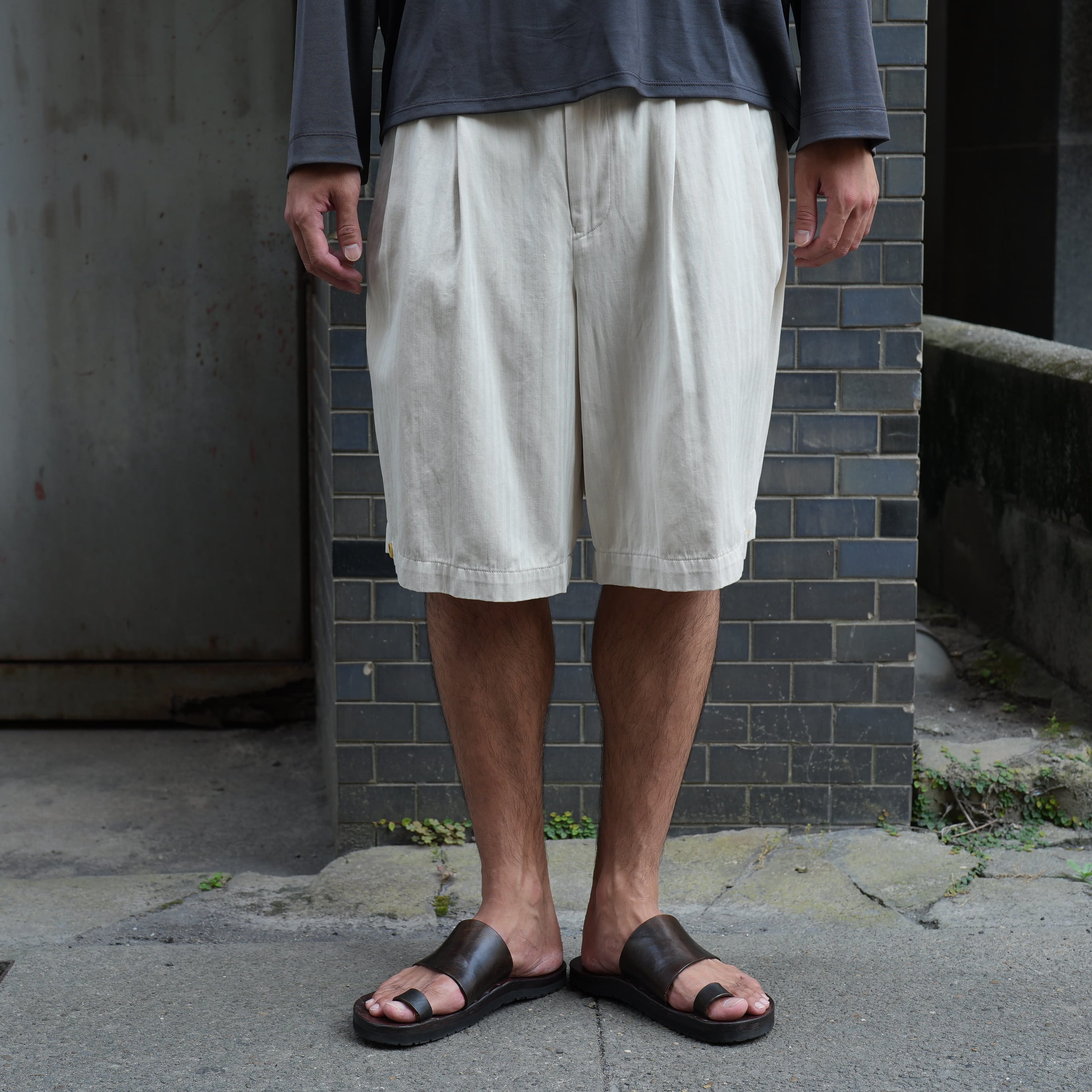 MAATEE&SONS for khaki "SHORT TROUSER ドゥルン" -にごったWHT-