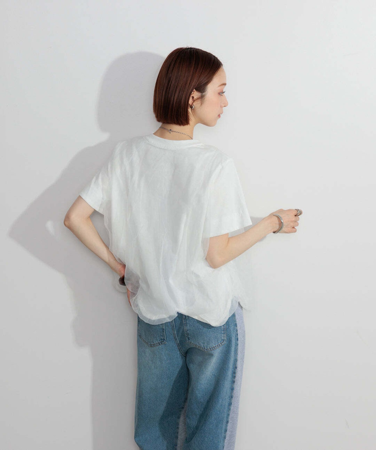 2605147 オーバーチュールスカラップTシャツ white