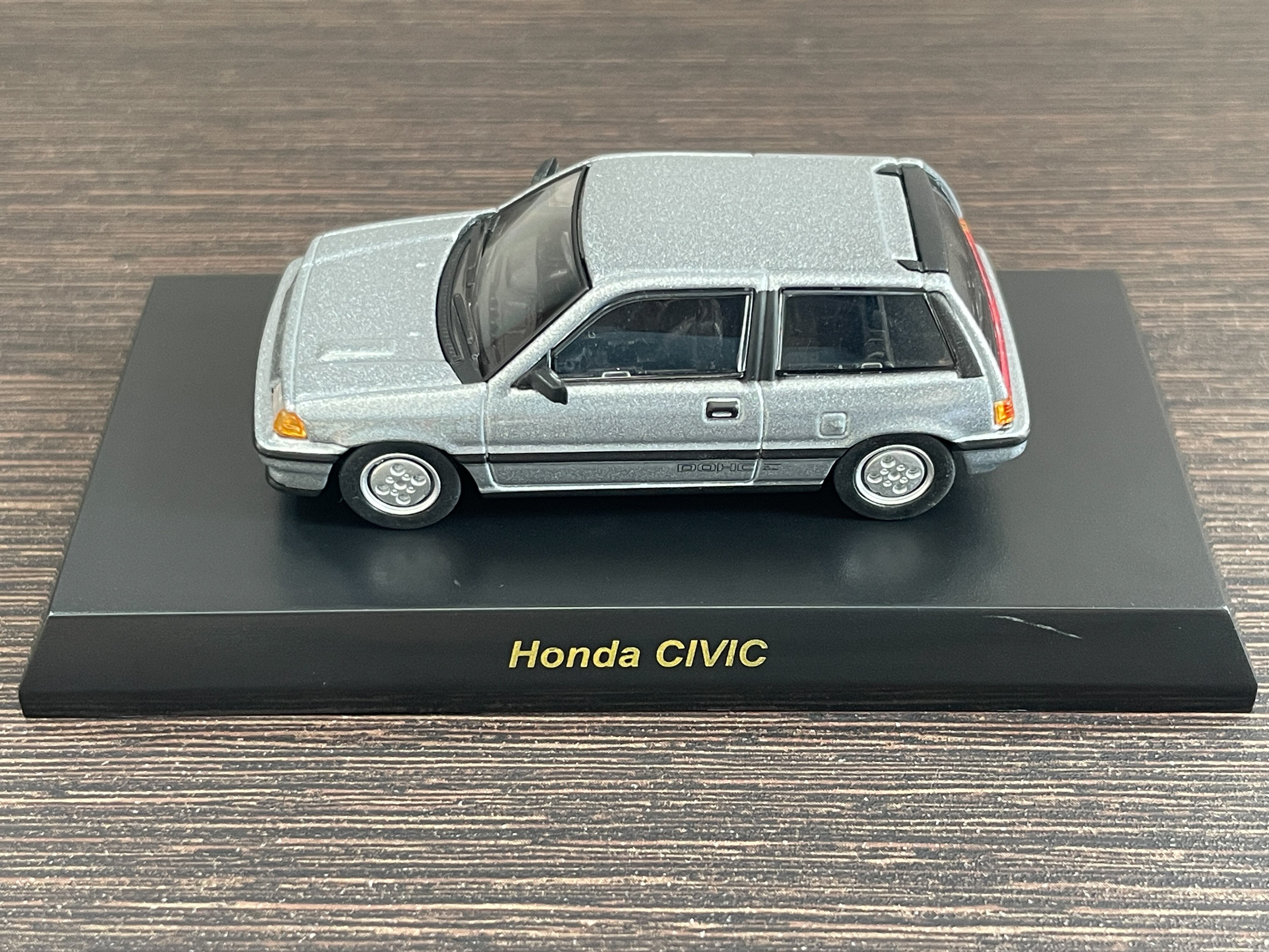 ミニカー アルファロメオ アルファ147 シルバー 京商 1/64【中古品