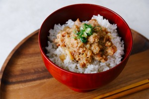 常温保存　よっとん丼BOX  120g×12p【吉玉畜産】030-001