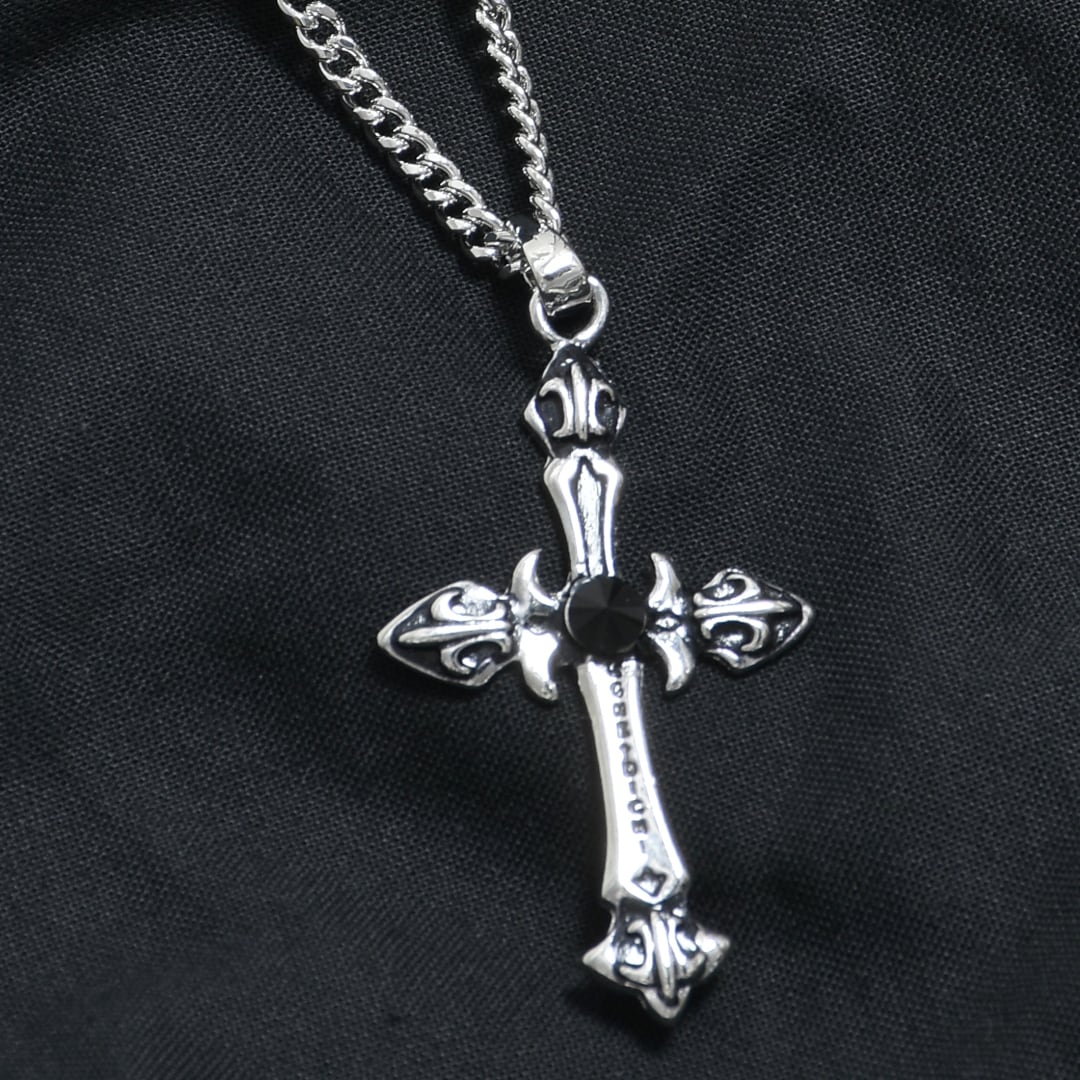 クロスモチーフ ネックレス ブラックストーン ブラックストーン ×クロスネックレス | VOLCAN&APHRODITE 公式通販