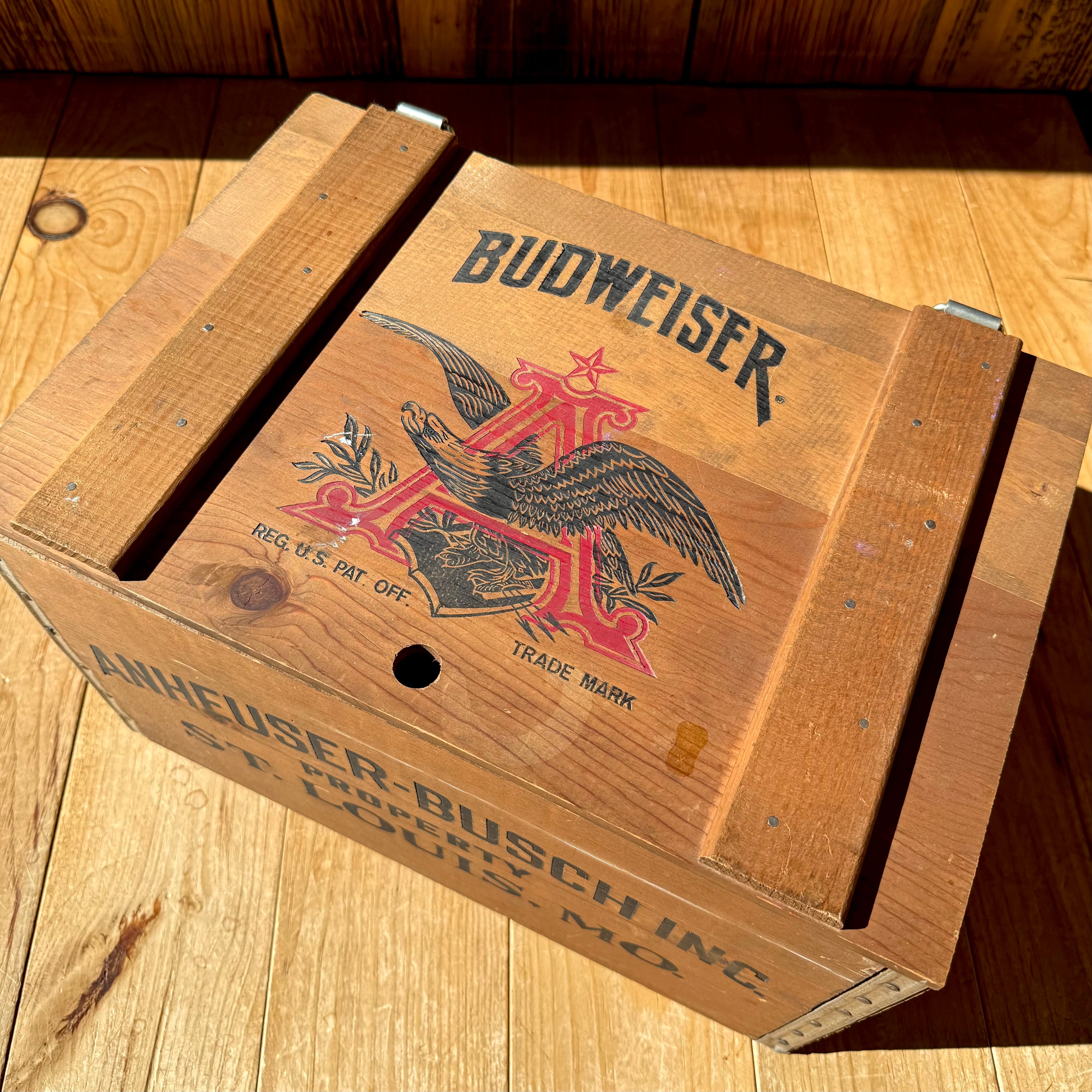 アメリカUSAバドワイザービール蓋付き木箱アンハイザーブッシュウッドボックス Vintage BUDWEISER Wood Box 木箱 バドワイザー 収納 ディスプレイ