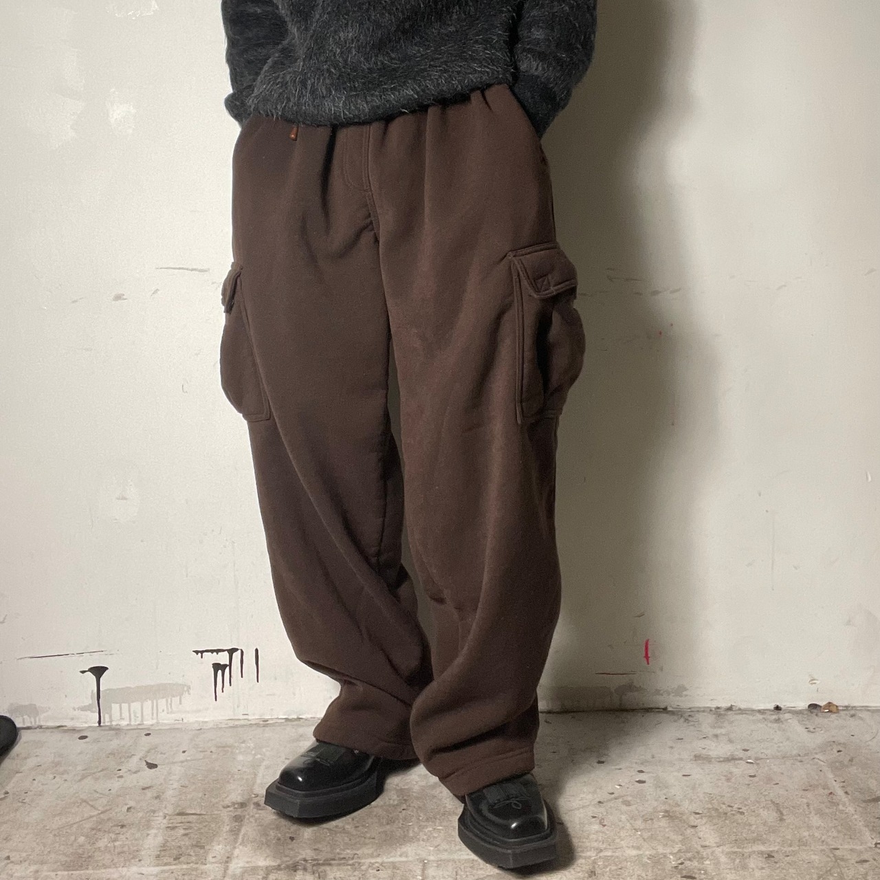 WIDE CARGO SWEAT PANTS