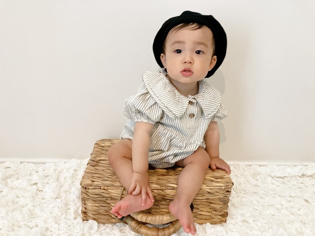 【取寄】ストライプが涼しげで夏らしいフリル襟ロンパース