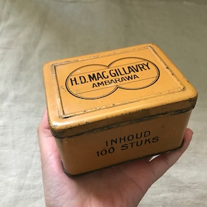 山吹色のシガレット缶