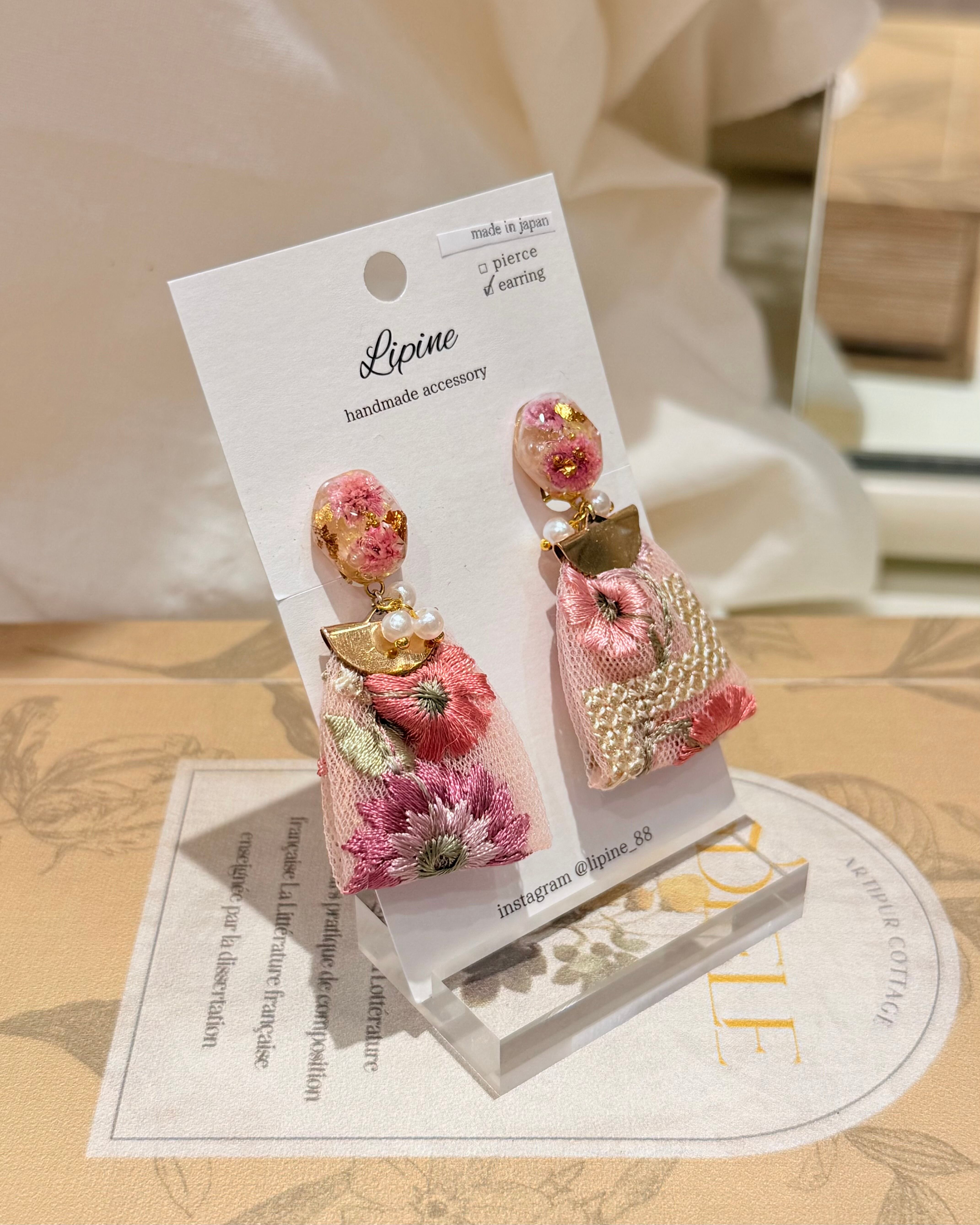 刺繍イヤリング（A71-2）③