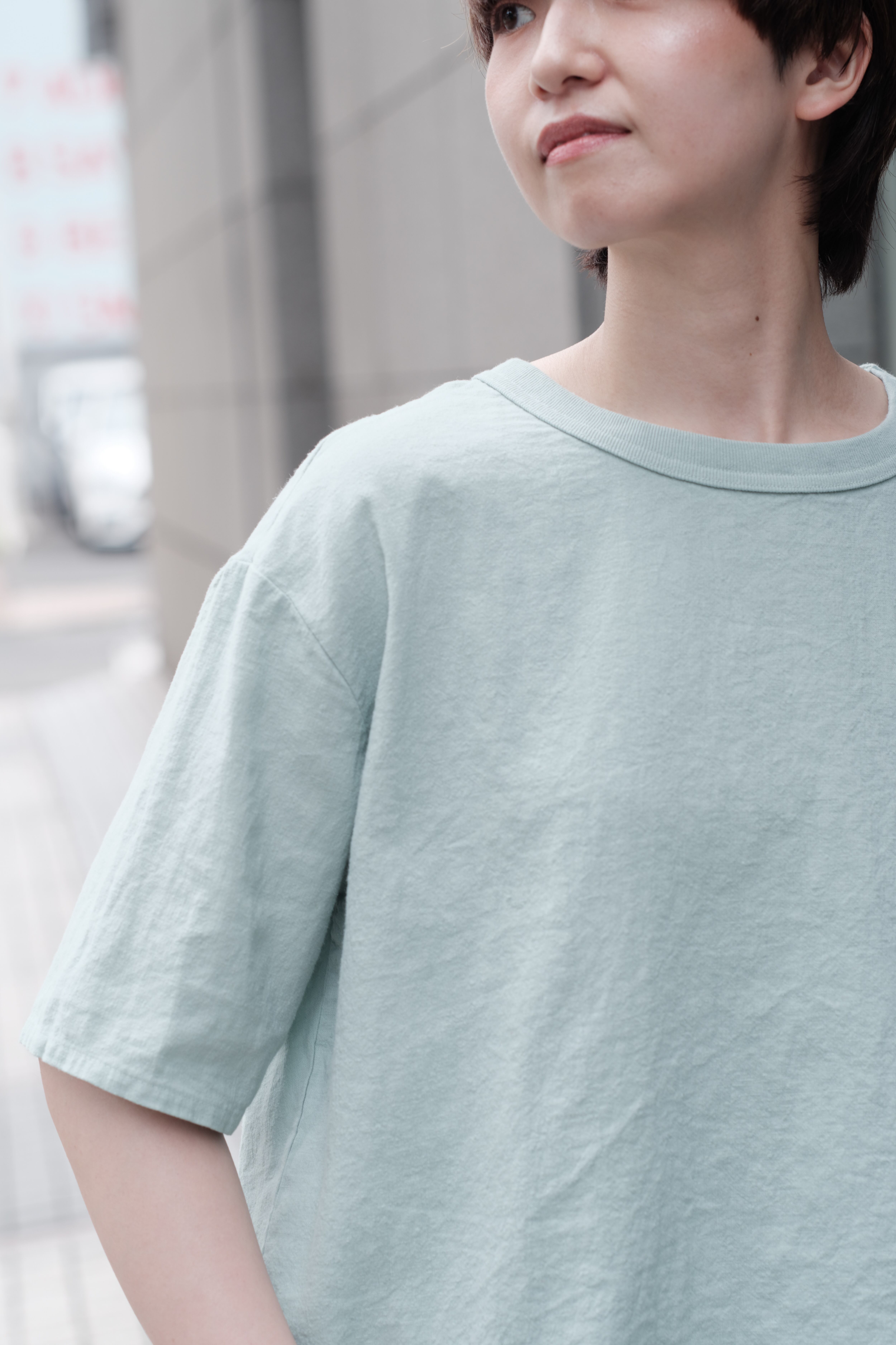 maillot】linen rich back tuck half sleeve shirt-Tee | theater