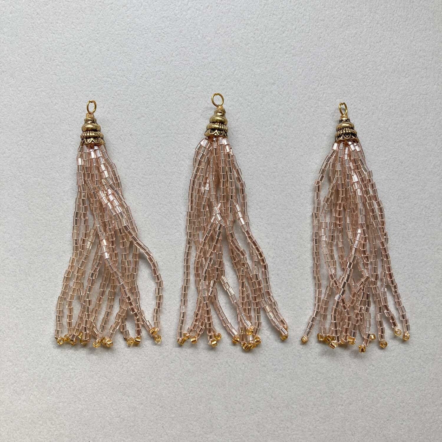 再入荷〉Duaオリジナル 六角ビーズタッセルチャーム | Dua