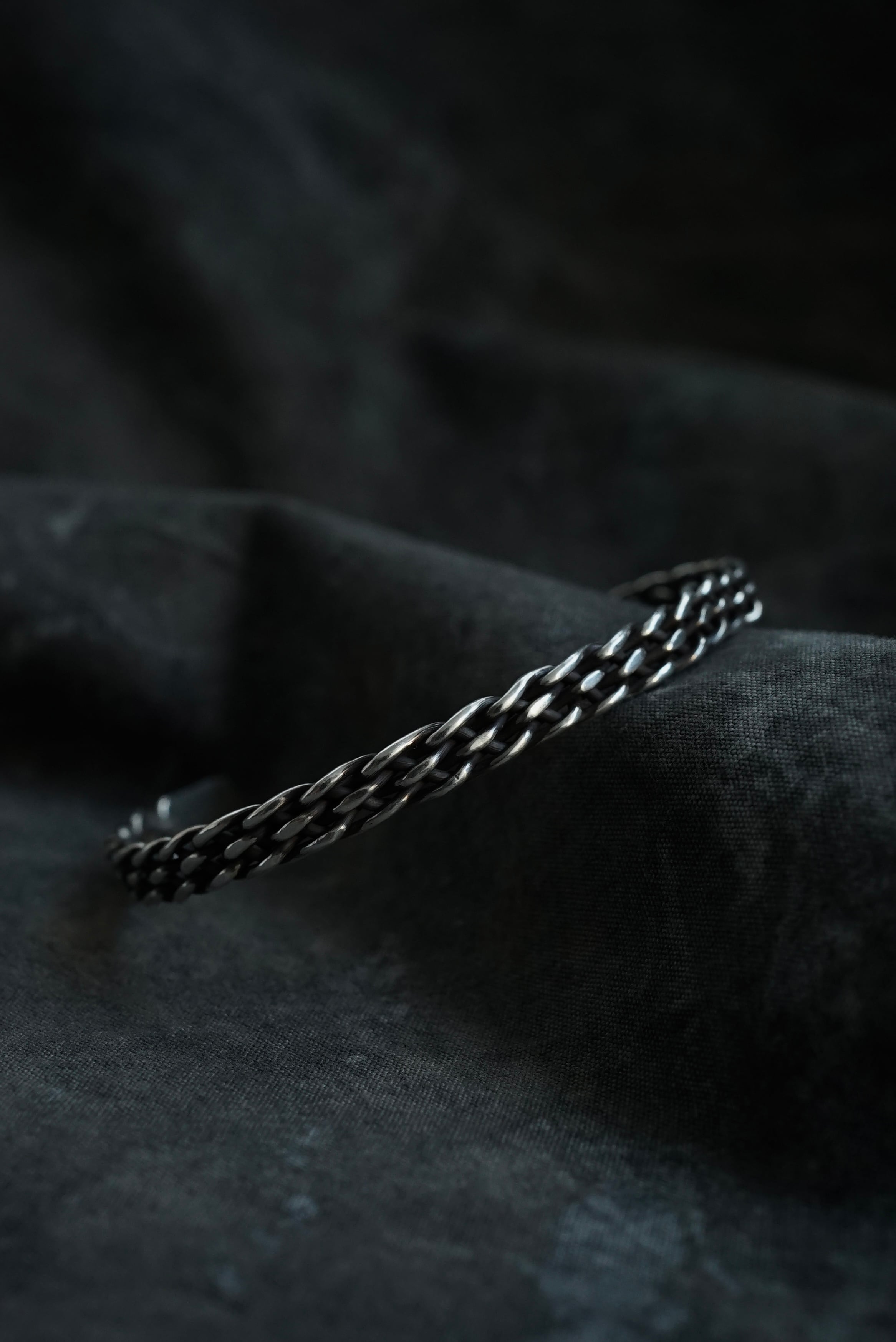 受注生産】Hand Made Silver / Chain_Braid Bangle | C O L I N A